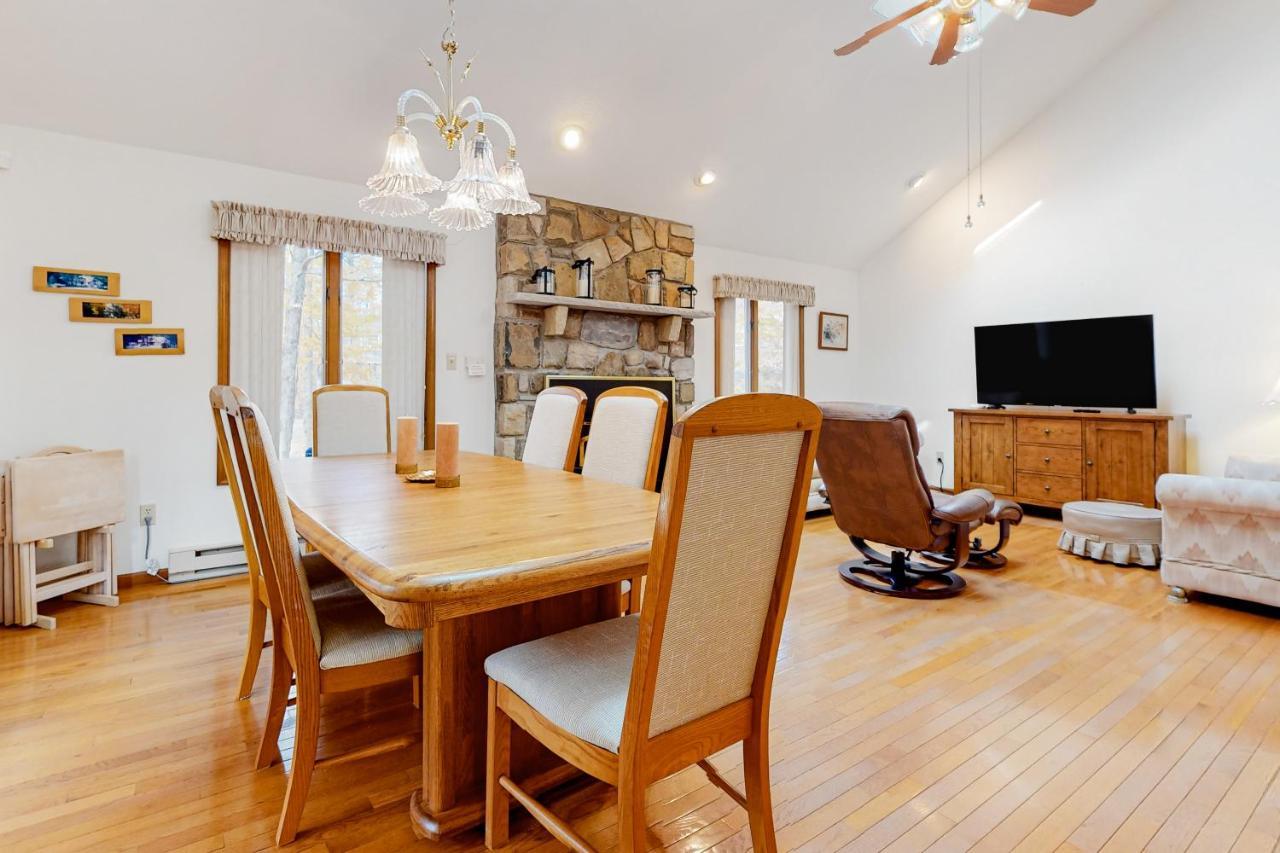 Friendship Lodge Pocono Lake エクステリア 写真