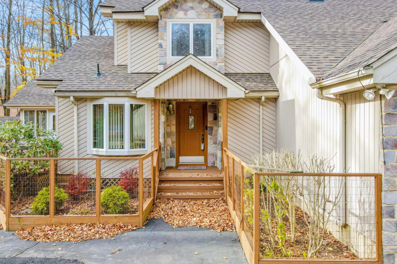 Friendship Lodge Pocono Lake エクステリア 写真