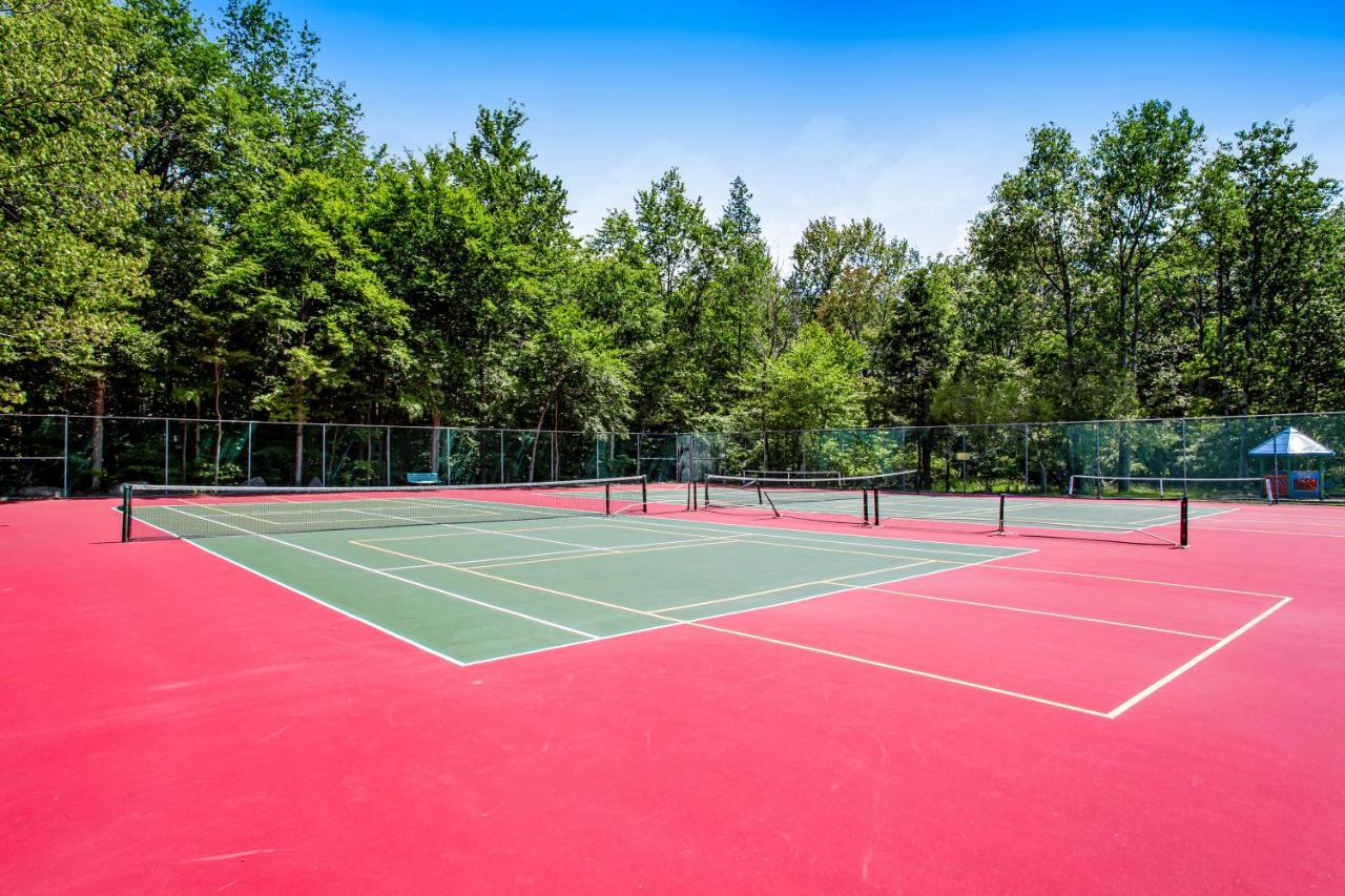 Friendship Lodge Pocono Lake エクステリア 写真